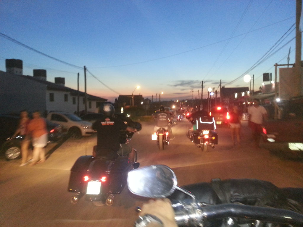 Camino de las cabañas en Punta del Diablo