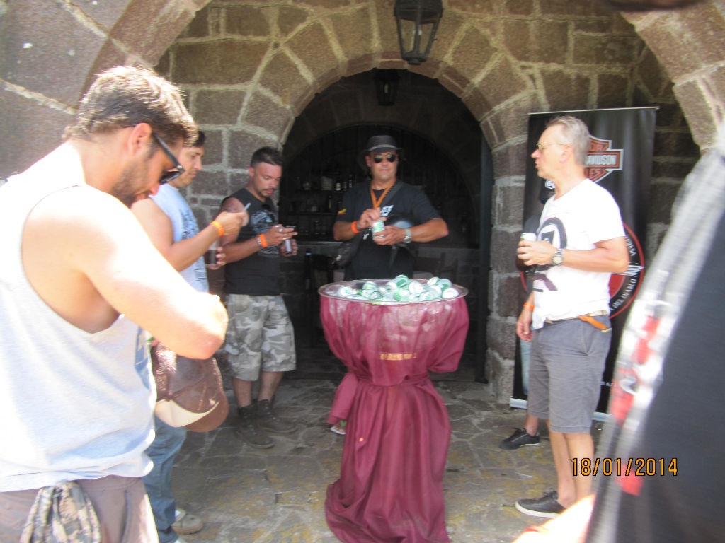 Cervezas bien frías en el Fortín de San Miguel